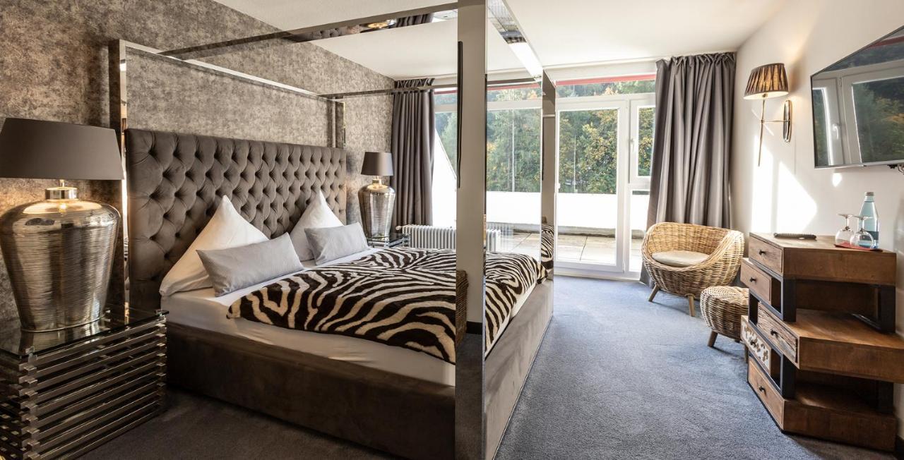Hotel Luisenpark Bad Bergzabern Exteriör bild